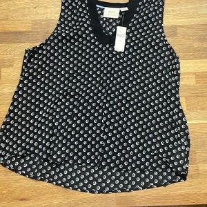 Beautiful black and white Anthropologie blouse.